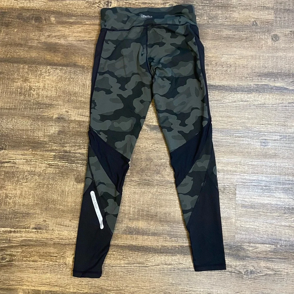 Calvin Klein‎ Performance Stretch Leggings, Size S Small Black Green Camouflage - Picture 2 of 8